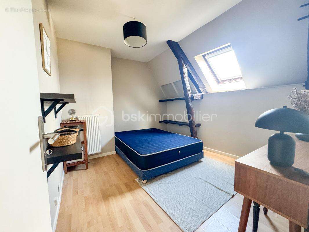 Maison à NOYAL-CHATILLON-SUR-SEICHE