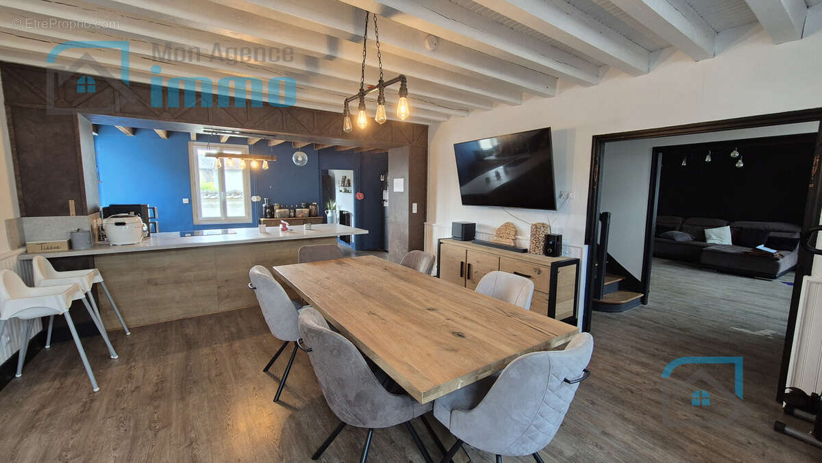 Maison à MEHUN-SUR-YEVRE