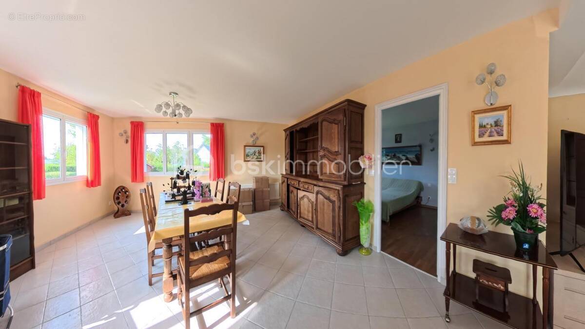 Maison à LE NEUBOURG