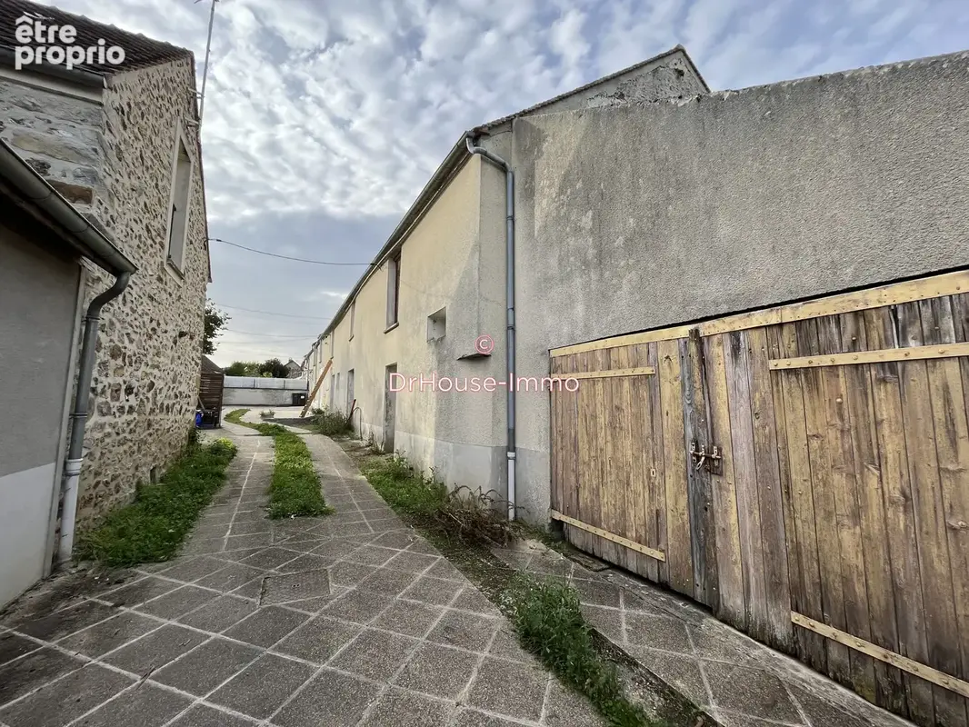 Maison 10 pièces 300 m² à vendre à Fontenailles (77370) - photo 35