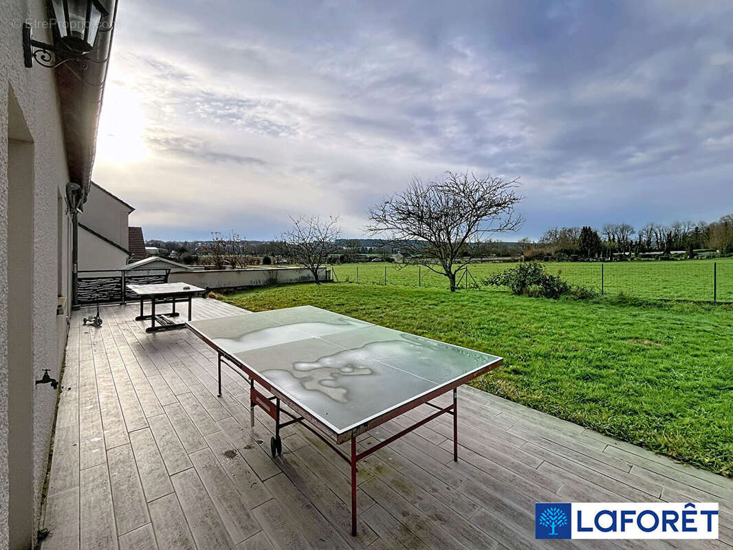 Maison à IS-SUR-TILLE