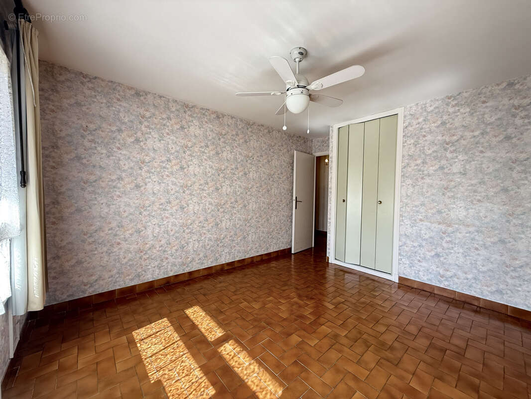 Grand T3 lumineux avec balcon, garage et cave au cœur d’Amélie-les-Bains - photo 12