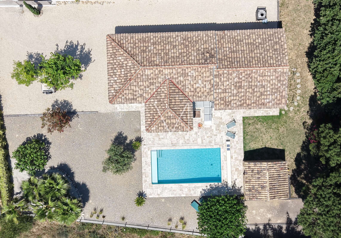 Maison à PLAN-DE-LA-TOUR