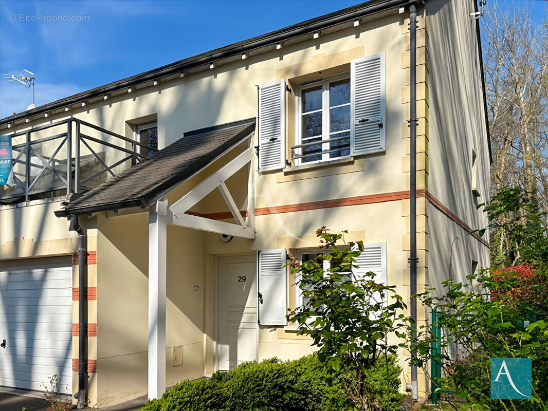 Maison à ETAMPES