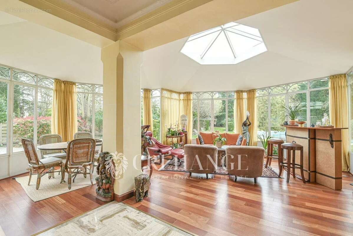 Maison à LE VESINET