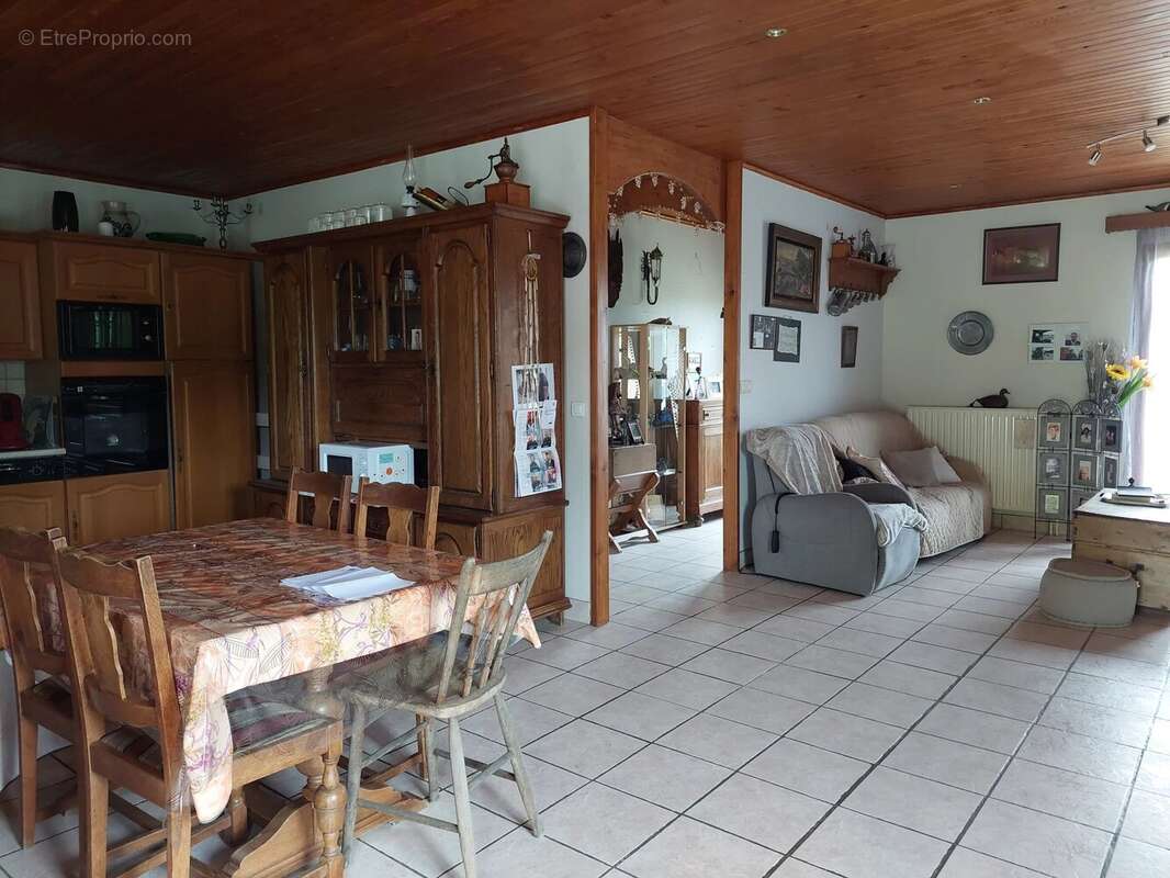 Coteaux Carbonne 31 , Villa sur 2155m² de terrain avec garage - photo 9