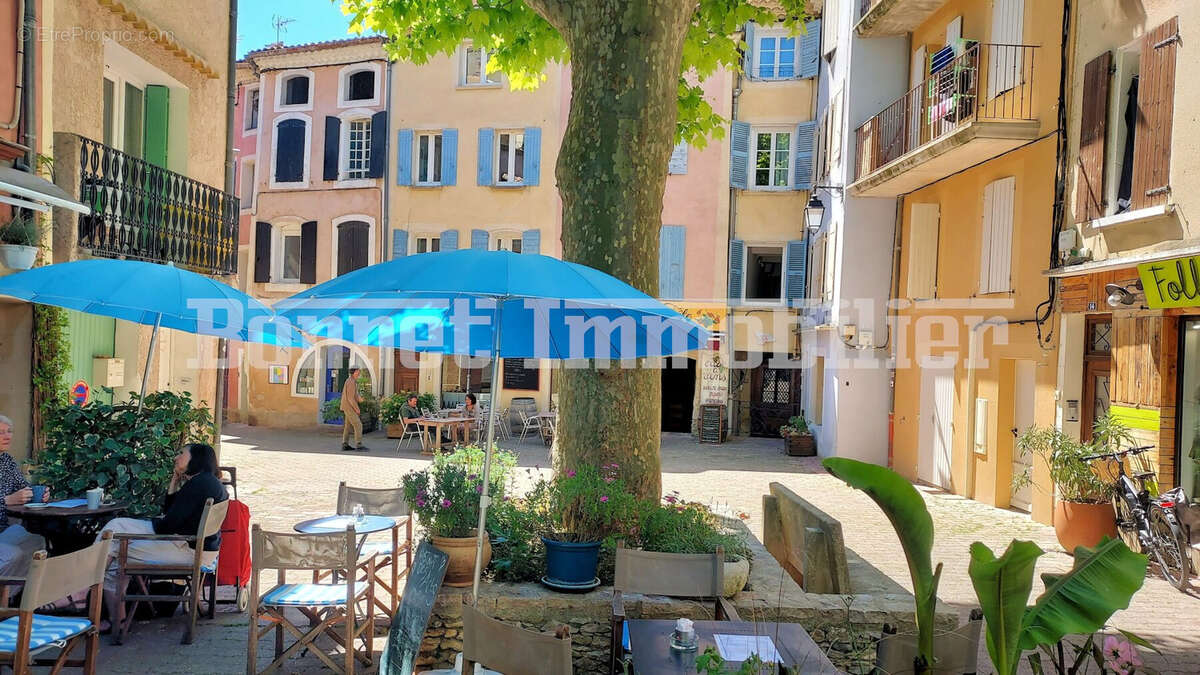 Appartement à NYONS