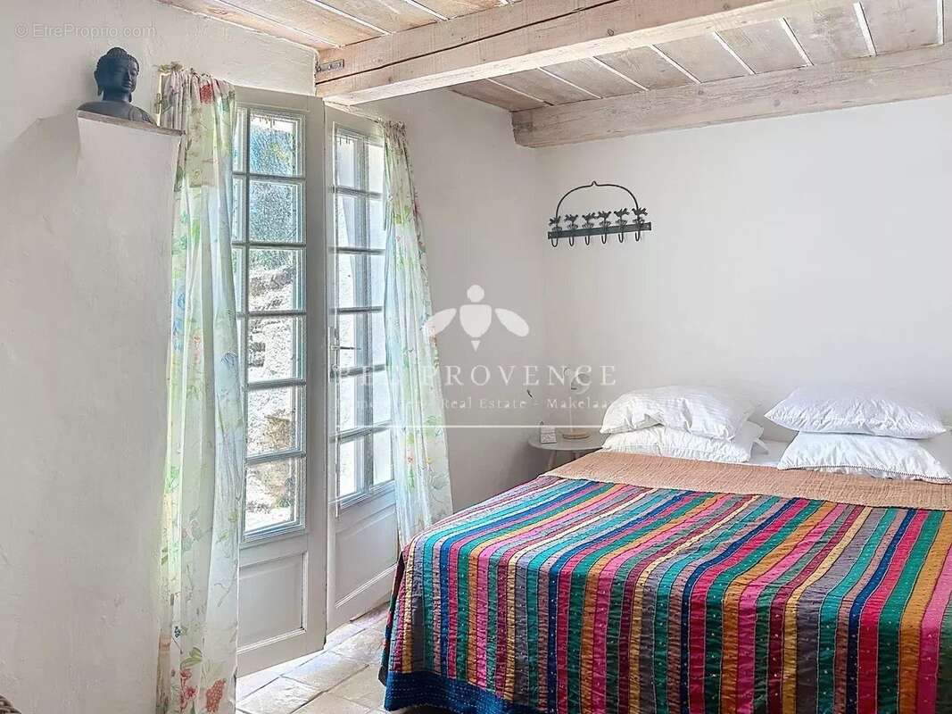 Maison de caractère avec piscine et maison d'amis, au calme - photo 34
