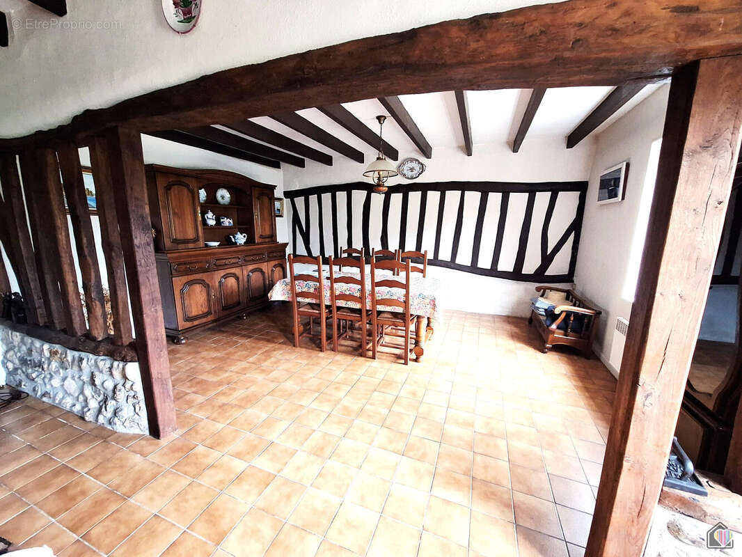 Maison à SAINT-MARTIN-AUX-BUNEAUX