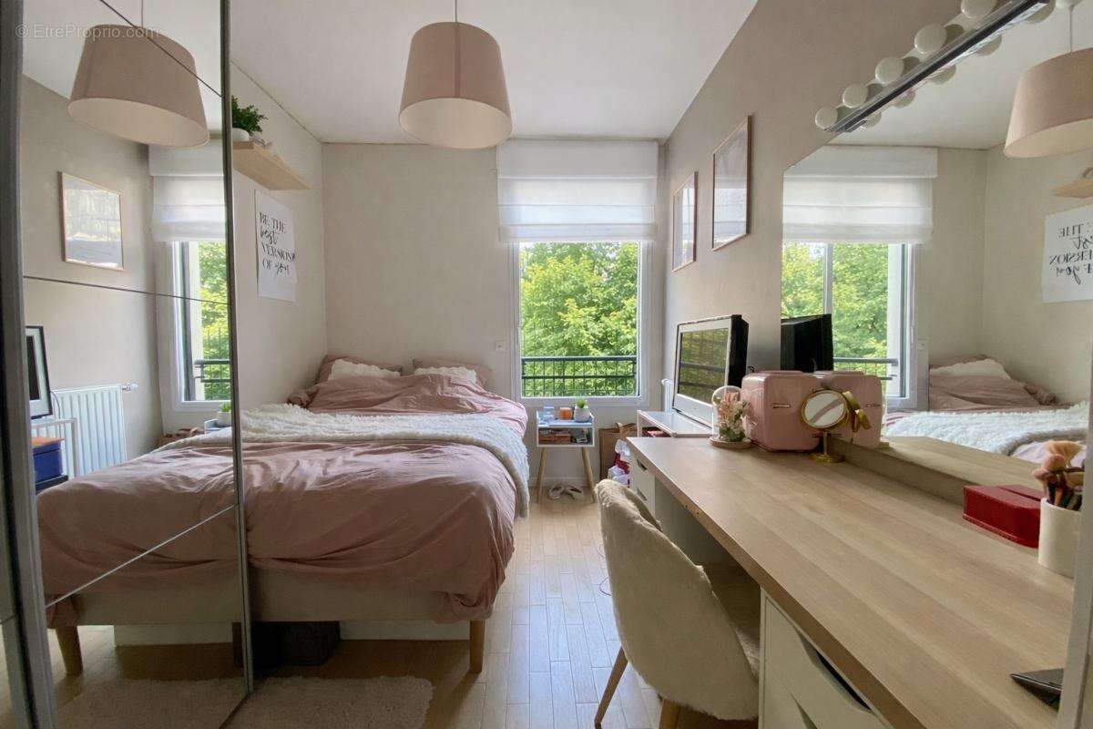 Appartement à LE PERREUX-SUR-MARNE