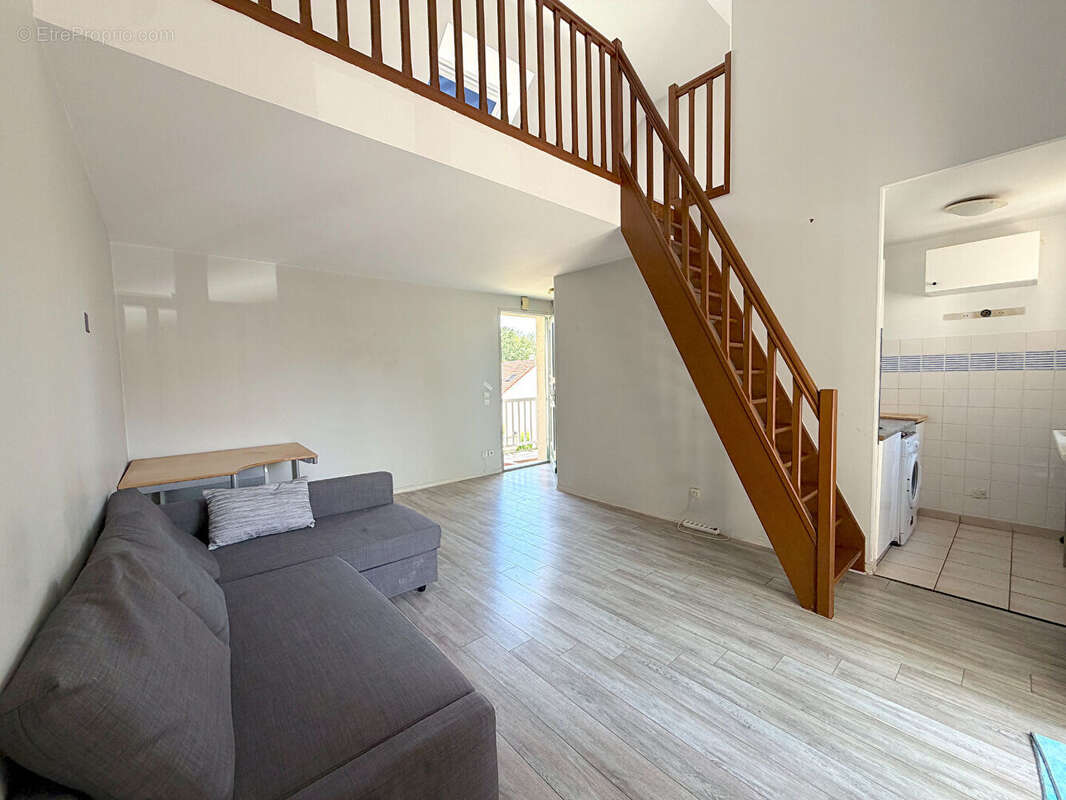 Appartement à VAUREAL