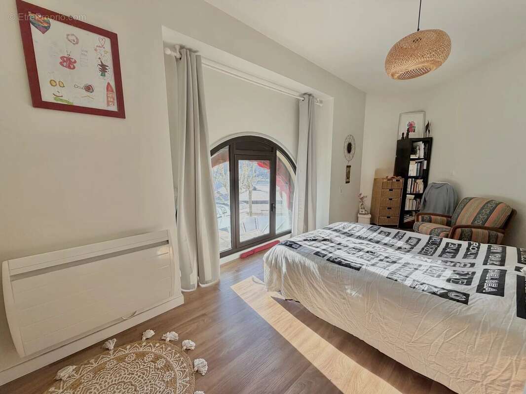 Appartement à AIX-LES-BAINS
