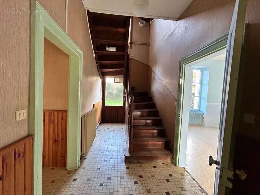 Appartement à LIGNAC