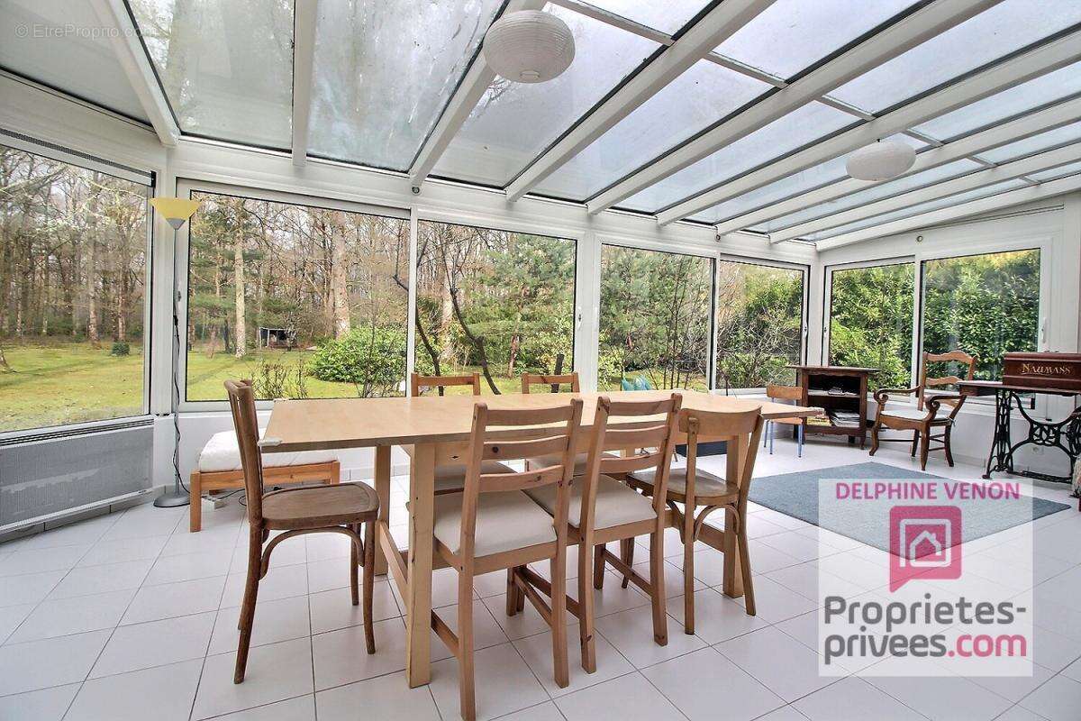 Exclusivité - Maison  familiale de 200 m² à Donnery quartier des grands billons  sur un magnifique terrain  de 5 945 m² - photo 3