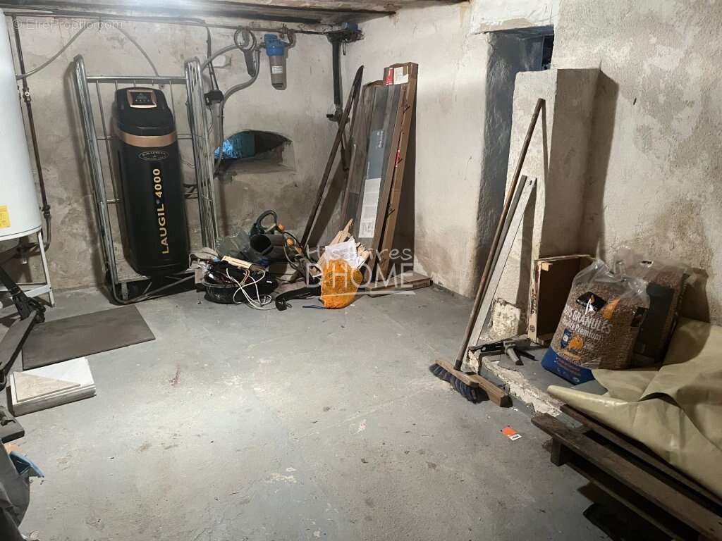 Maison à JOUY-LE-CHATEL