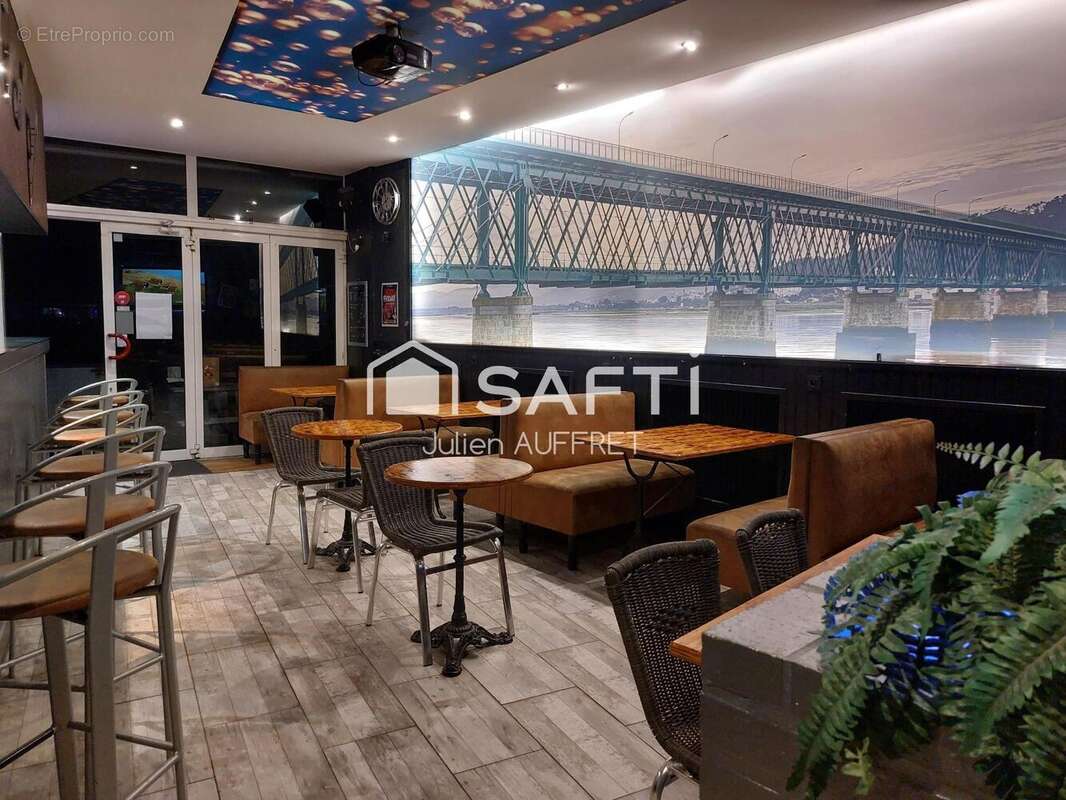 Photo 4 - Commerce à COSNE-COURS-SUR-LOIRE