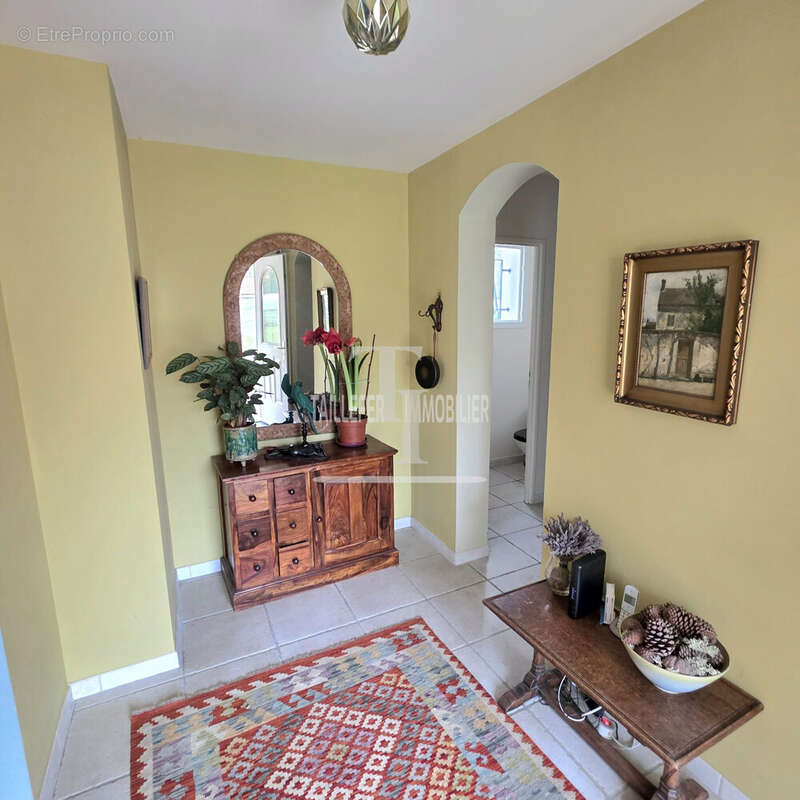 Maison à SAINT-ASTIER