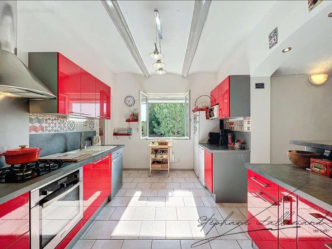 Photo 7 - Maison à SAINT-JULIEN-LES-ROSIERS