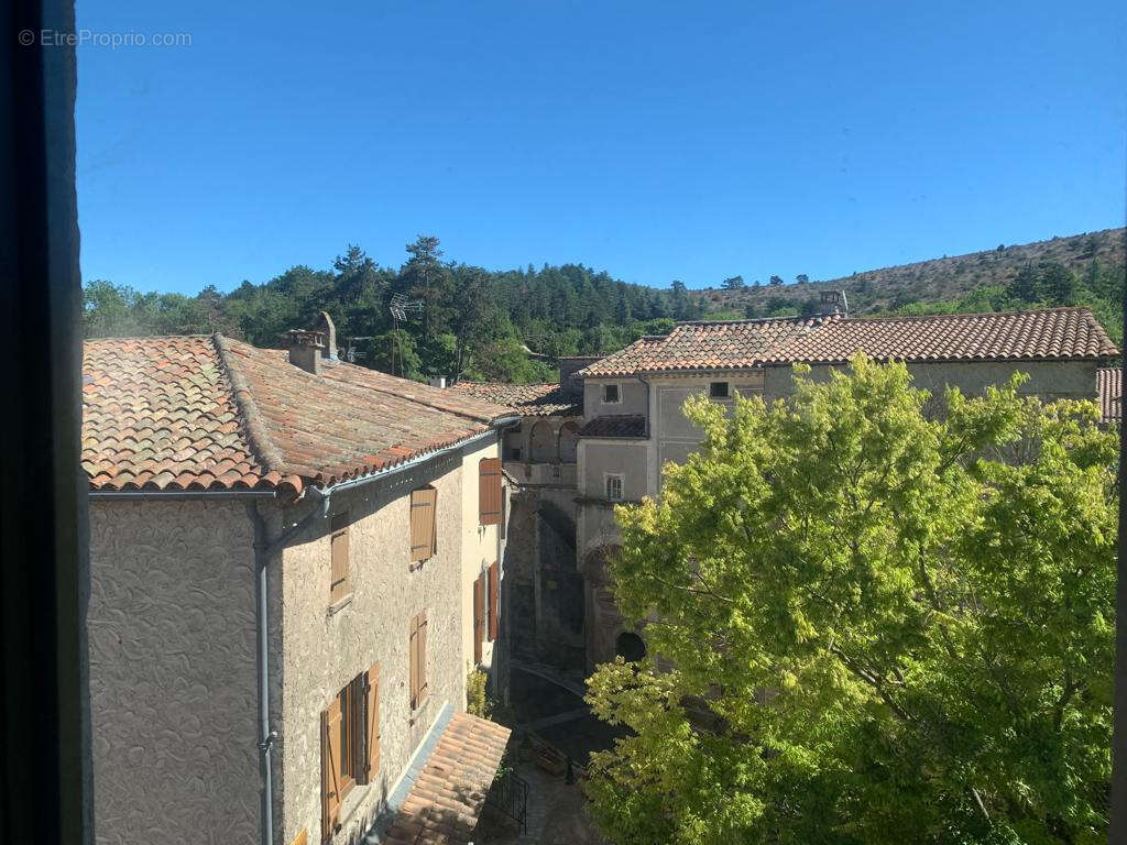 Maison à rentabilité  8 % brut · LARZAC-45 min de Montpellier et de Béziers - photo 2