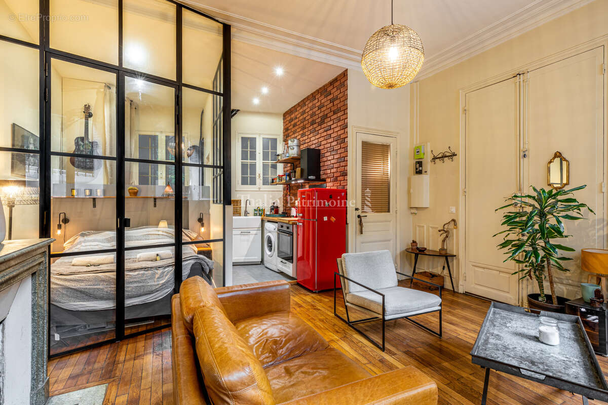Appartement à PARIS-18E