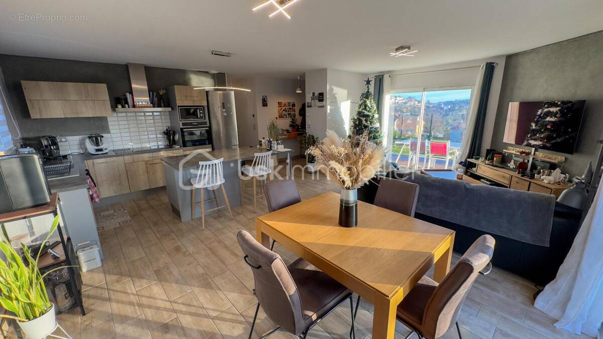 Maison à VEYRE-MONTON