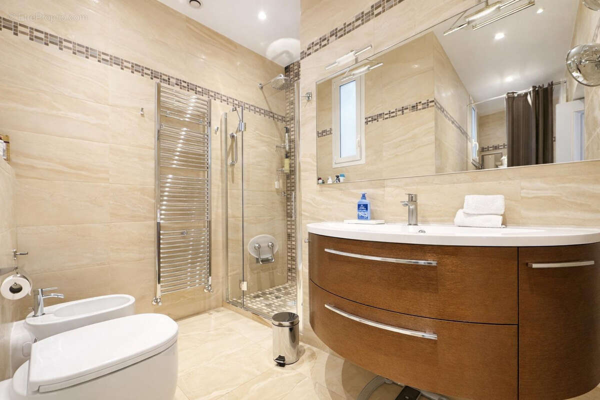 Appartement à MENTON