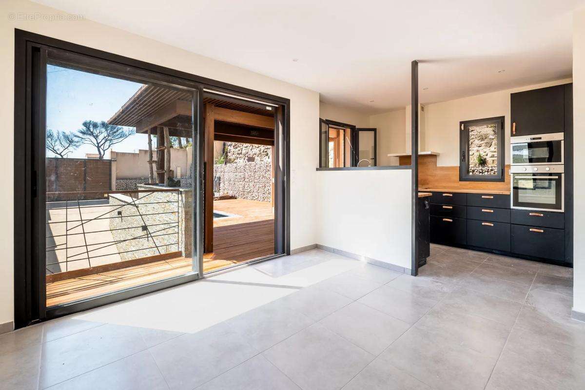 Maison à MARSEILLE-16E