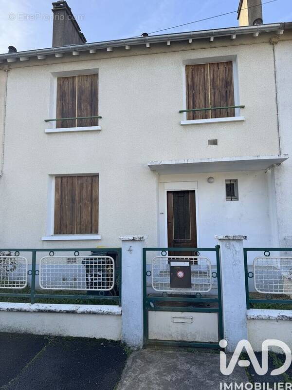 Photo 1 - Maison à SAINT-DOULCHARD