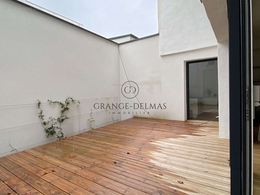 Appartement à BORDEAUX