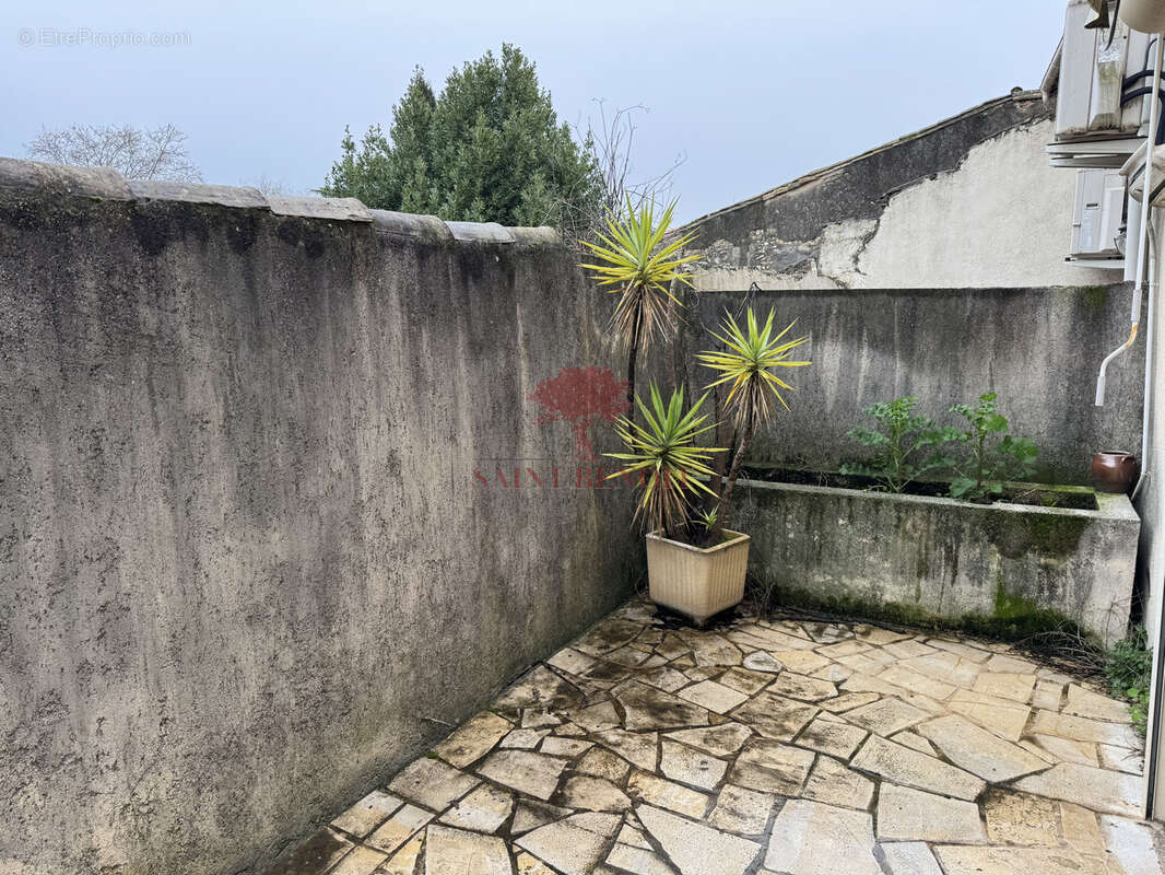 Appartement à SAINT-ANDRE-DE-SANGONIS