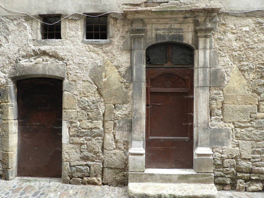 Appartement à VILLEFRANCHE-DE-ROUERGUE