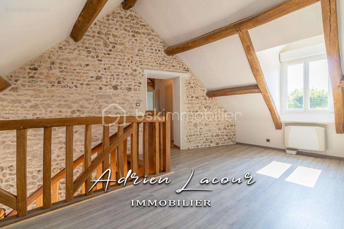 Belle maison familiale de style solognote - photo 11
