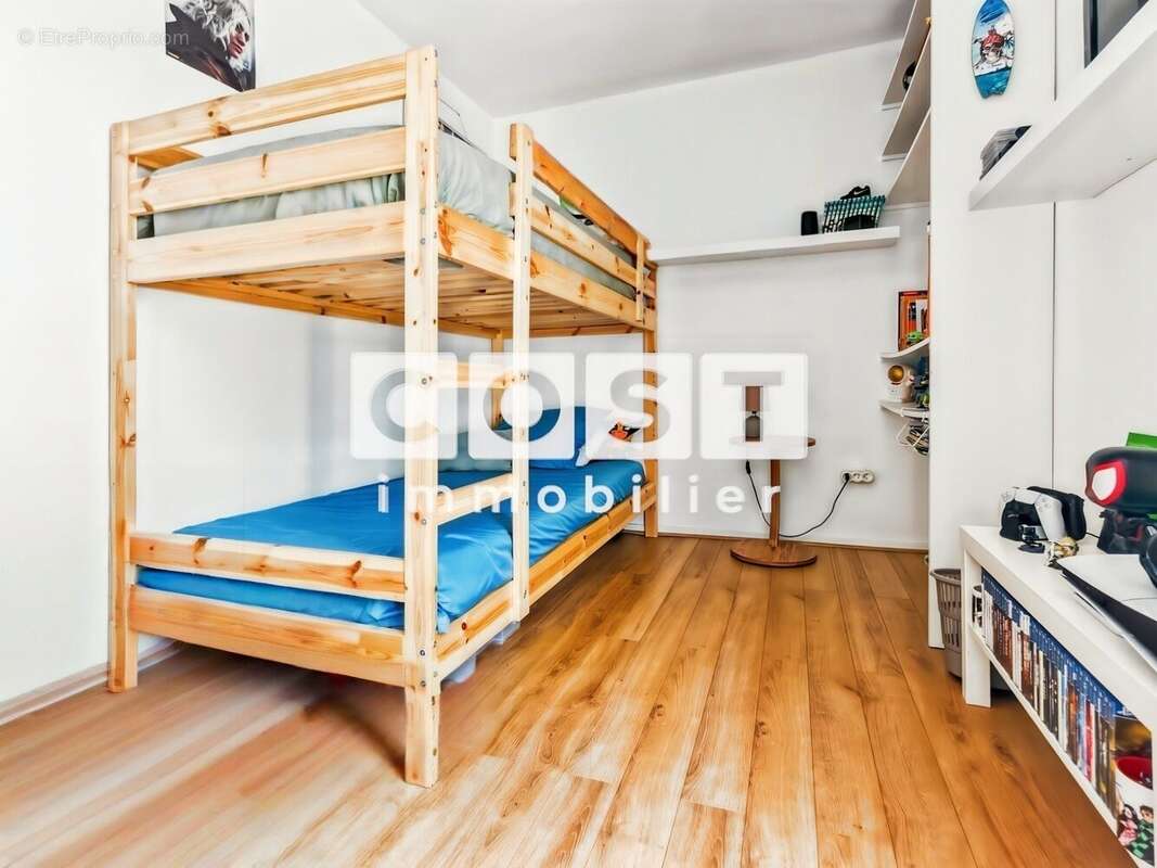 Appartement à GENNEVILLIERS