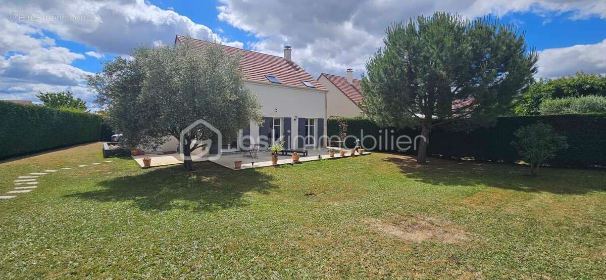 Maison à CHEVANNES