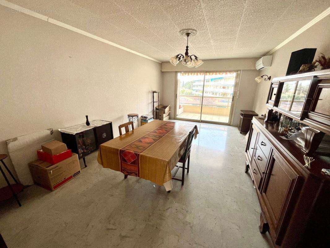 Appartement à LE CANNET