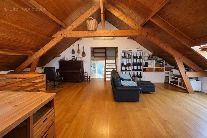 Maison à SAINT-CYR-SUR-LOIRE