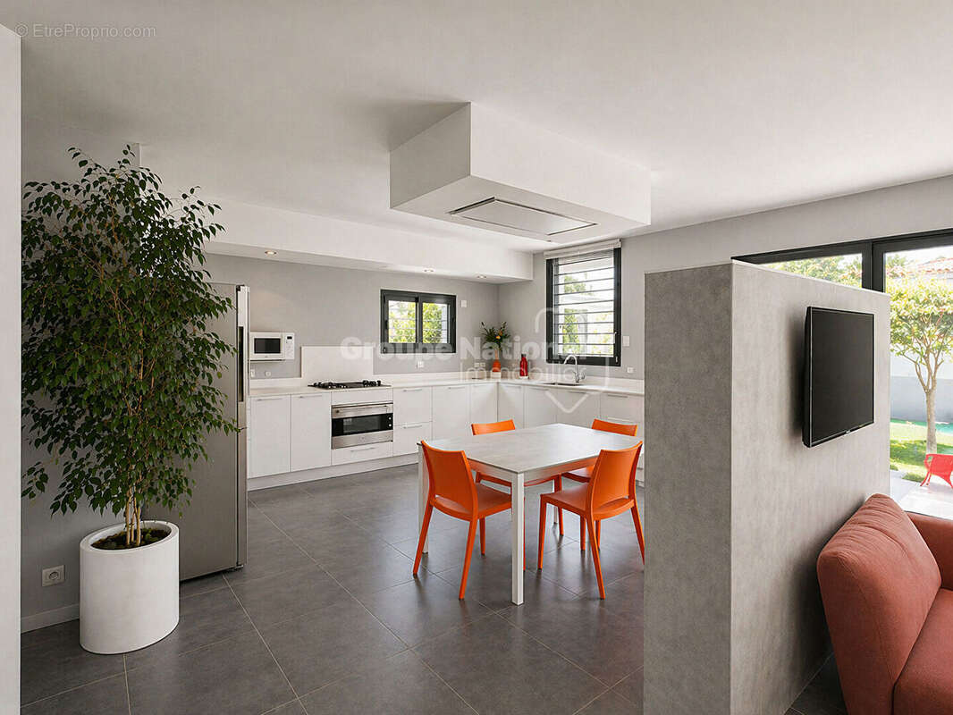 Maison à MORIERES-LES-AVIGNON