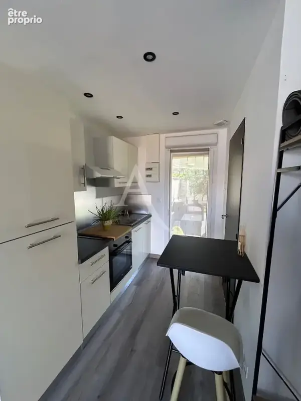 Maison 5 pièces de plain-pied avec piscine et dépendance - photo 15