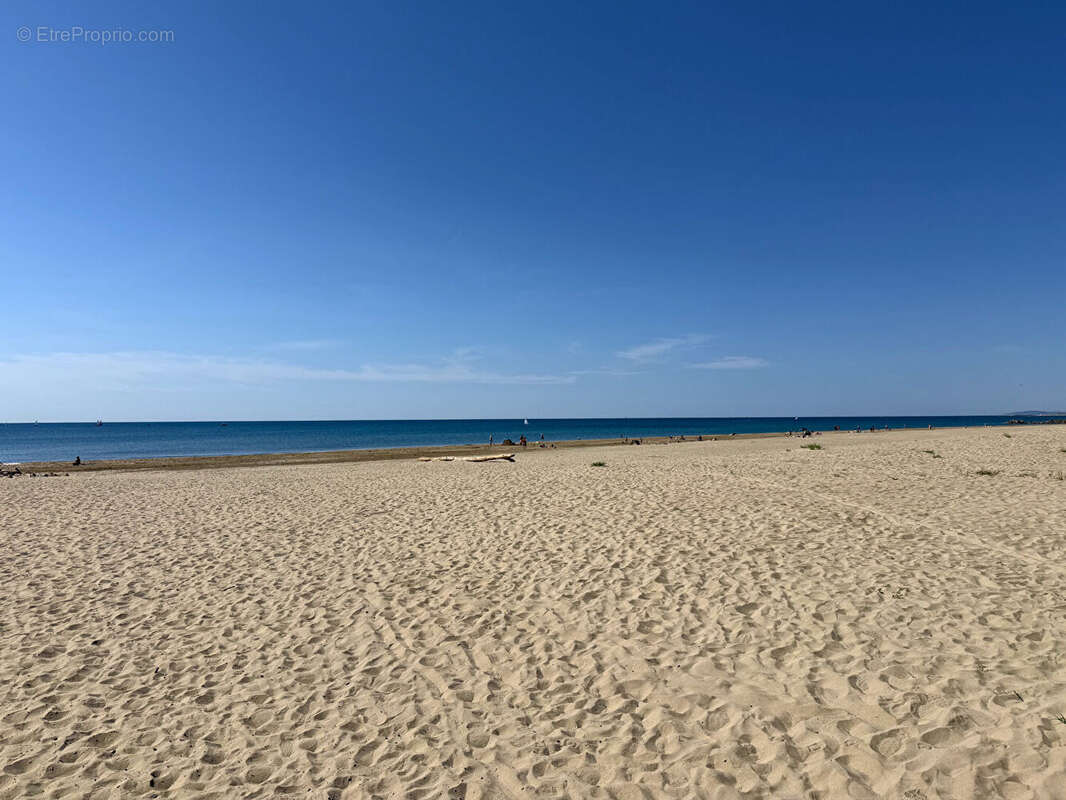 Appartement à MAUGUIO