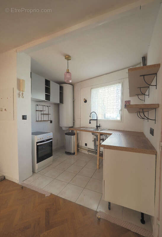 Appartement à PARIS-20E