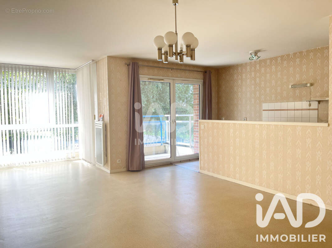 Photo 5 - Appartement à NEUVILLE-EN-FERRAIN