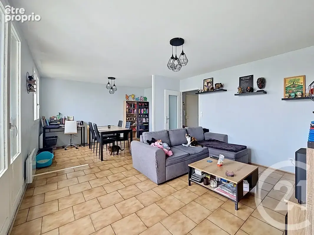 Appartement 4 pièces 93 m² à vendre à Troyes (10000) - photo 2