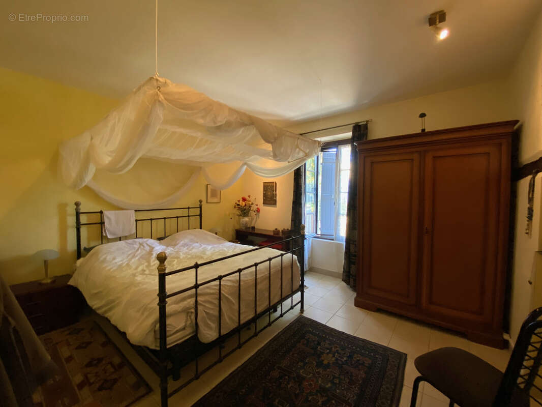 Maison à PESCADOIRES