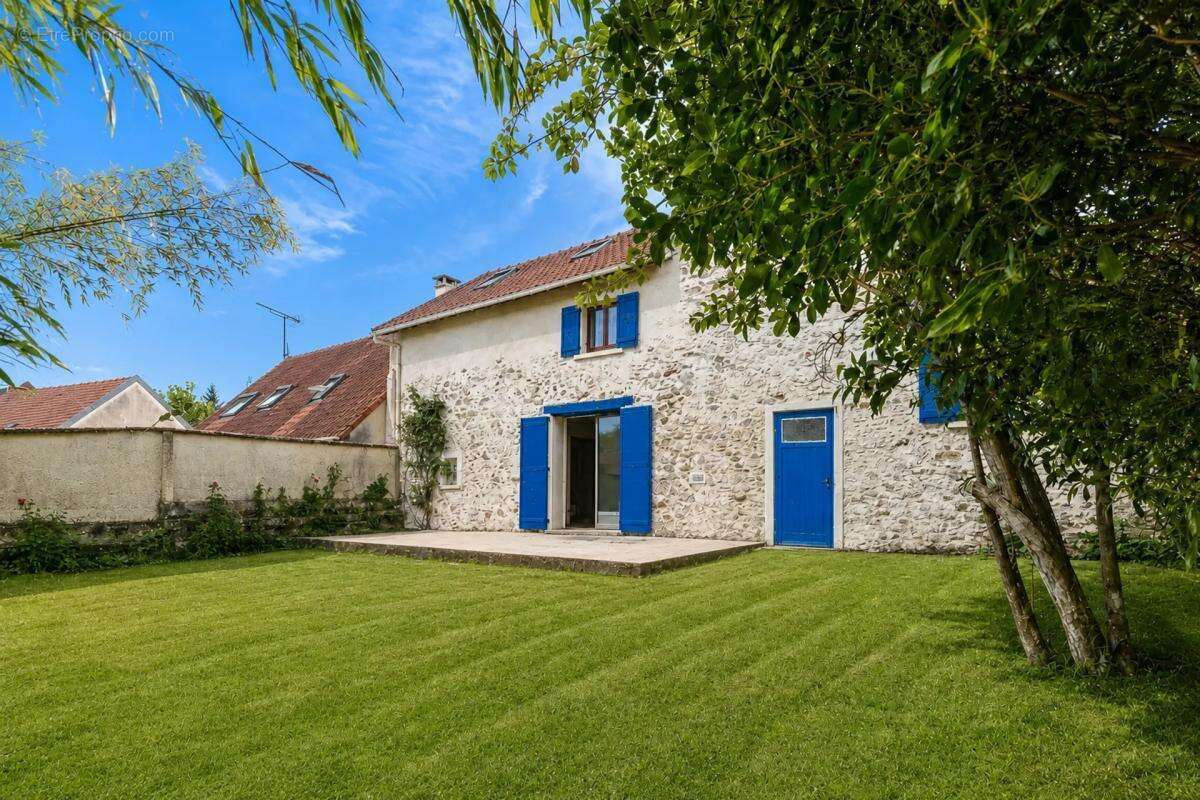 Maison de caractère 6 pièces louée - Fublaines - photo 19