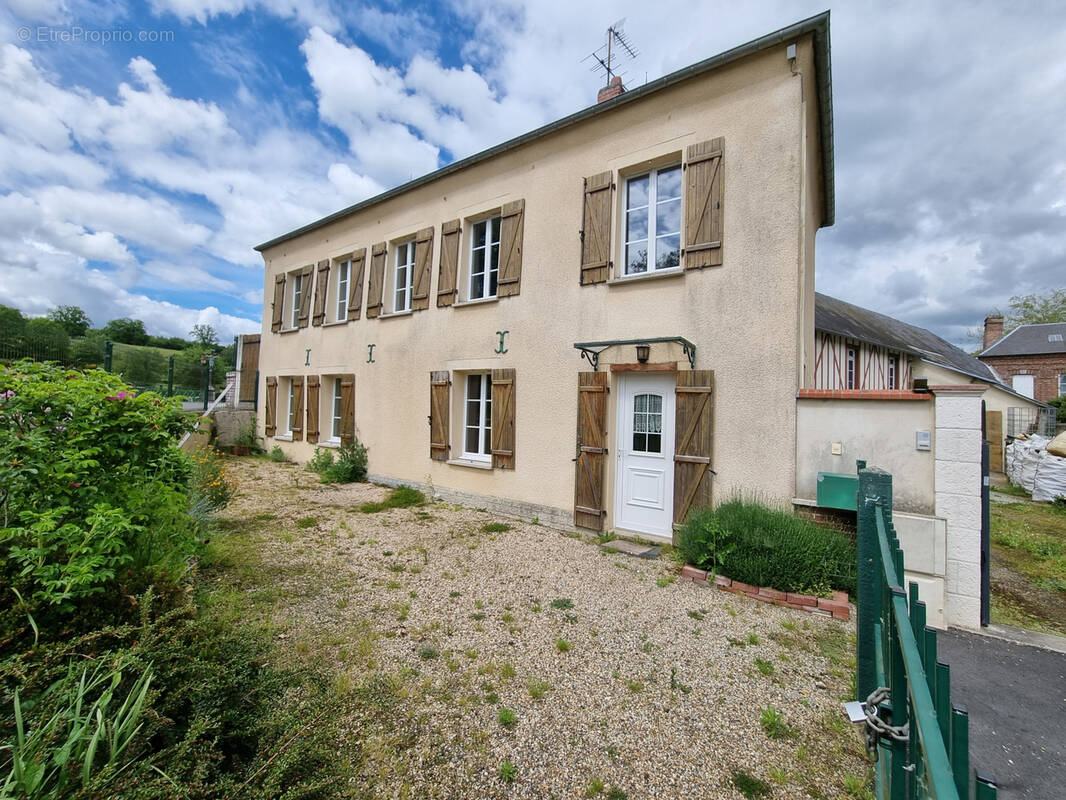 Maison à BERNAY