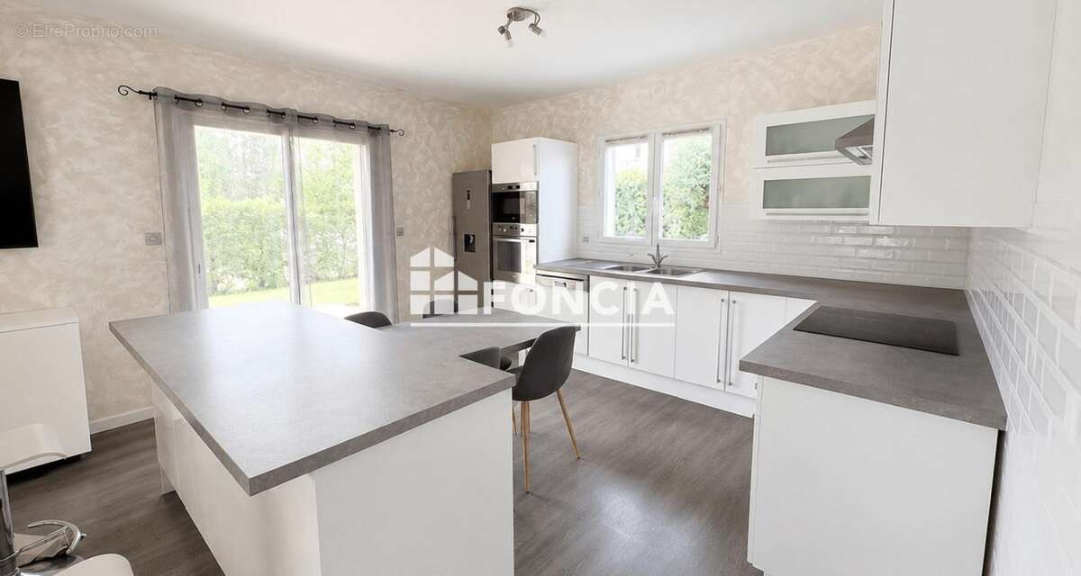 Maison à RAMONVILLE-SAINT-AGNE