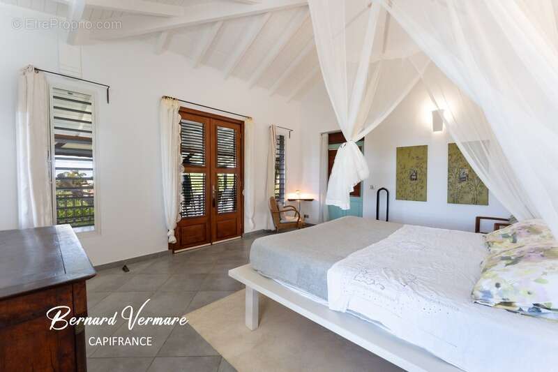 Maison à GRAND-BOURG