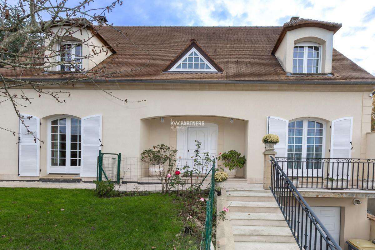 Maison à MORAINVILLIERS