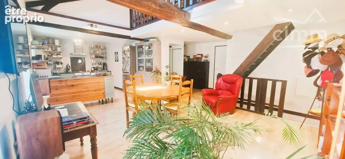 Superbe duplex rénové de 101,35 m² au cœur de La Tour-du-Pin - photo 3