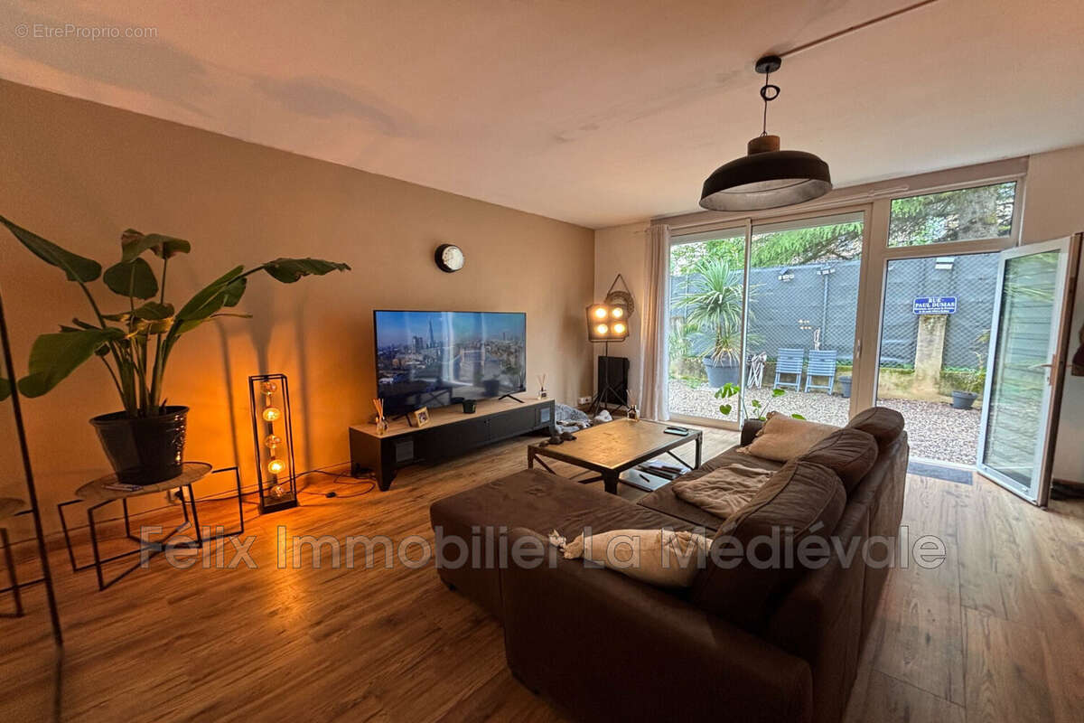 Appartement 118 m² à Sarlat-La-Caneda  - photo 2